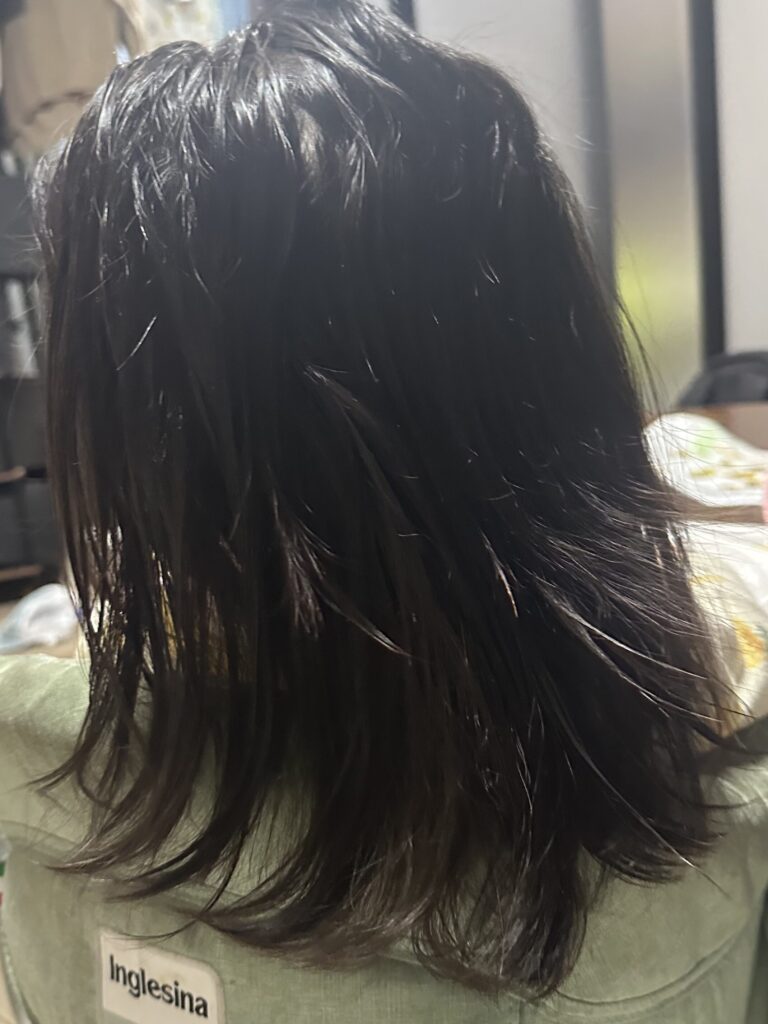 ma&me Latte寝ぐせ直しウォーターを使用後、綺麗にまとまった1歳娘の髪