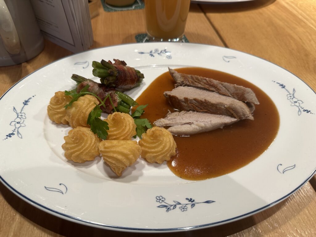 シュトゥットガルトで友達と食べたランチ（ドイツ料理）